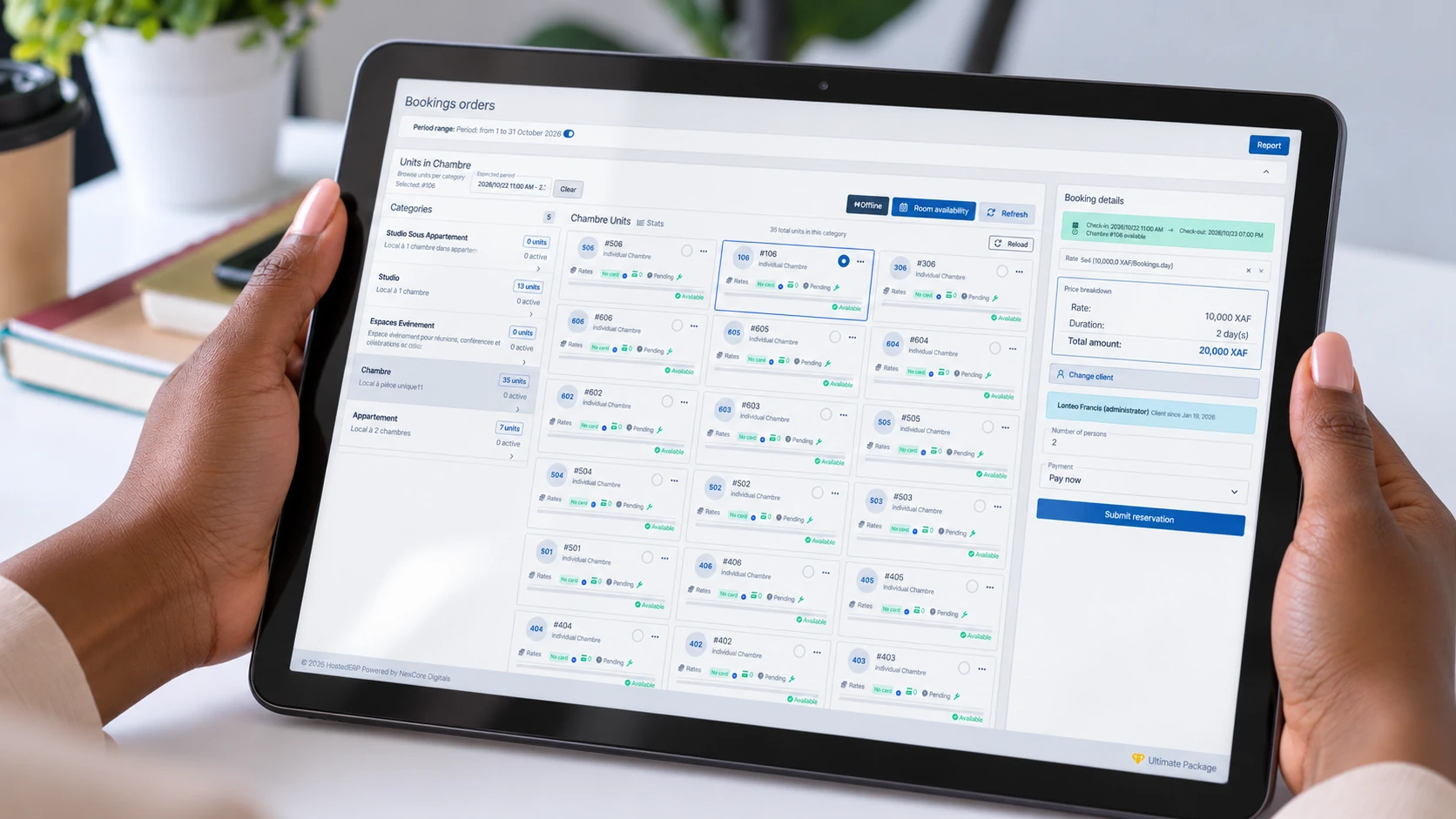 Terminal de réservations HostedERP avec disponibilité des unités, dates, tarif par nuit et statut de paiement en attente